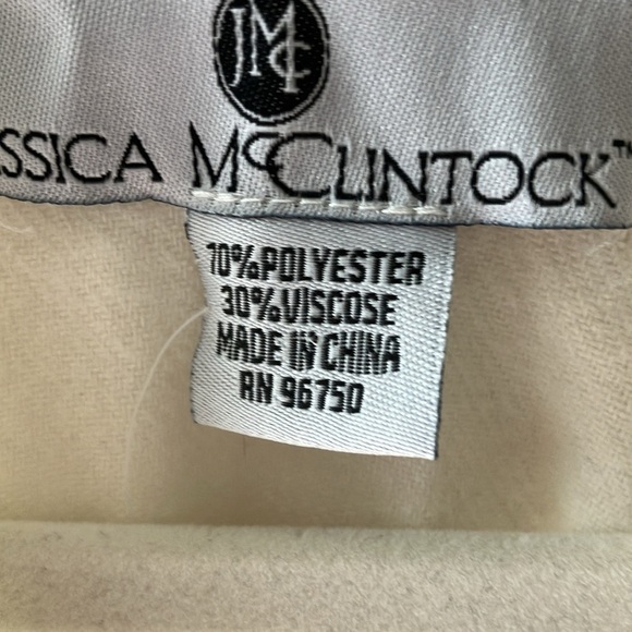 Jessica McClintock Cream/Gold glitter sparkle SHAWL with golden closing clasps- - Picture 2 of 16